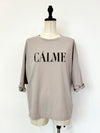 "CALME" ロゴ5部袖Tシャツ